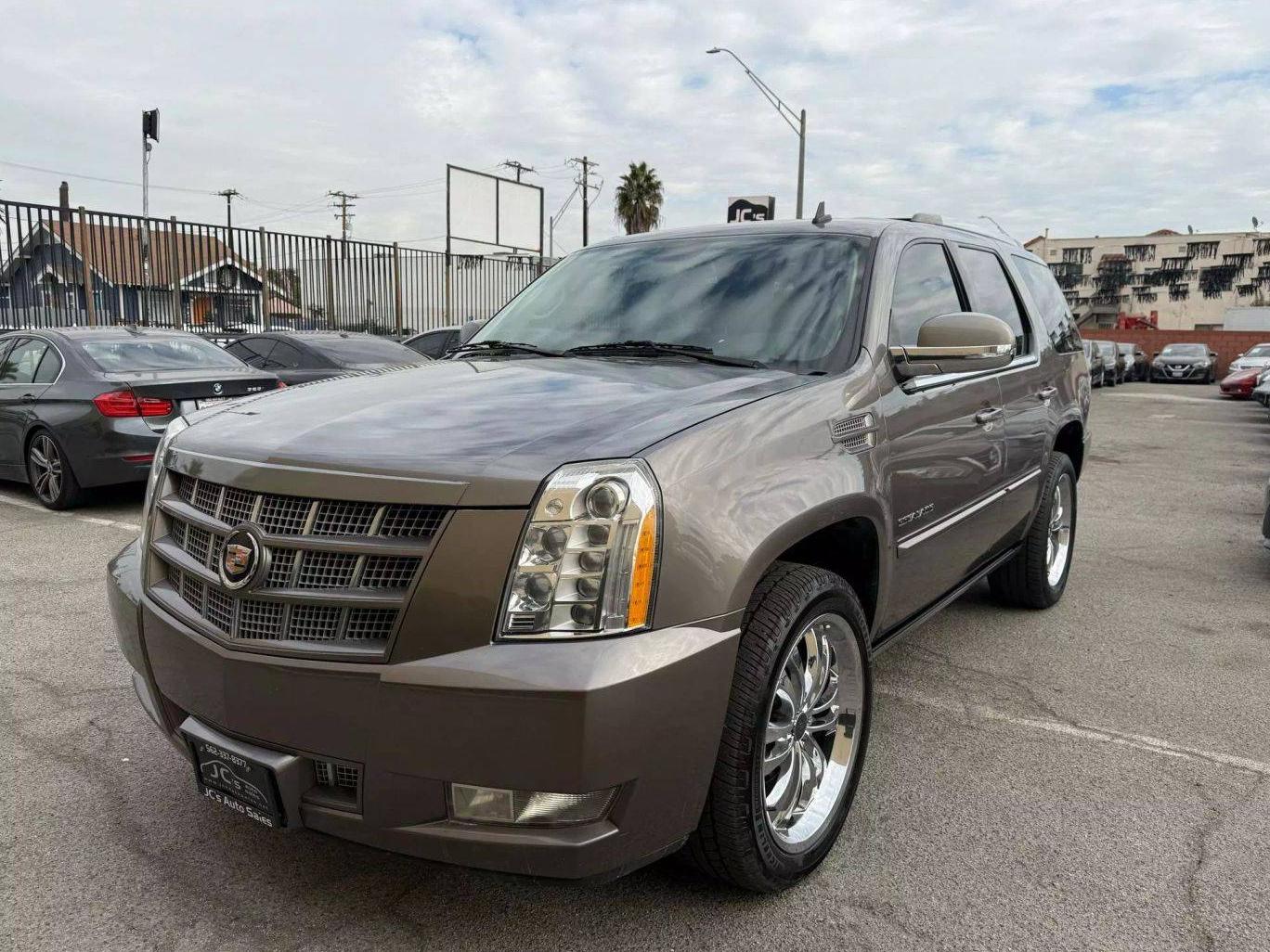 CADILLAC ESCALADE 2013 1GYS3CEF2DR227507 image