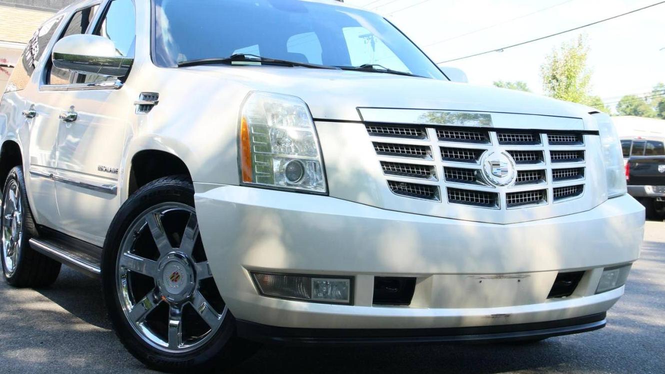 CADILLAC ESCALADE 2010 1GYUKBEF1AR115234 image