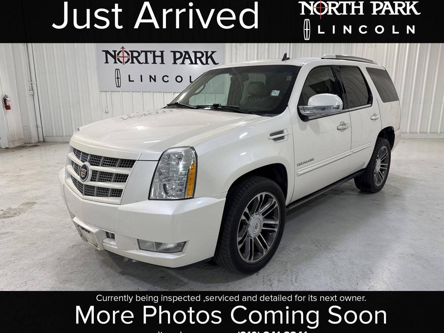 CADILLAC ESCALADE 2014 1GYS3CEF8ER106644 image